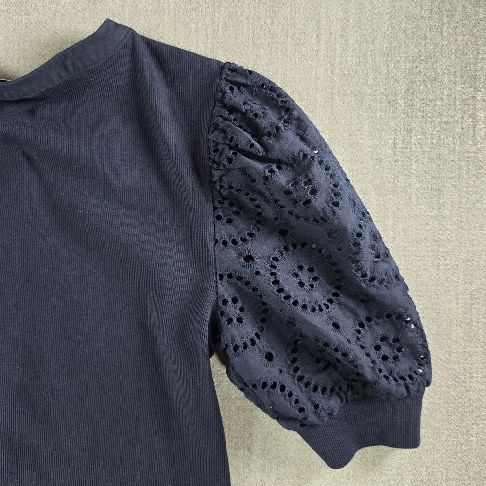 LOFT Henley Top Womens Medium Navy Blue Eyelet Lace Puff Sleeve Ribbed Knit‎
